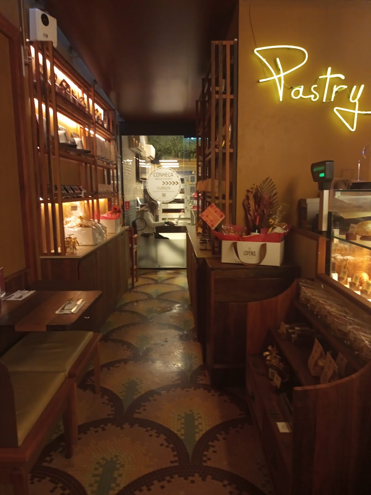 Pastry Shop